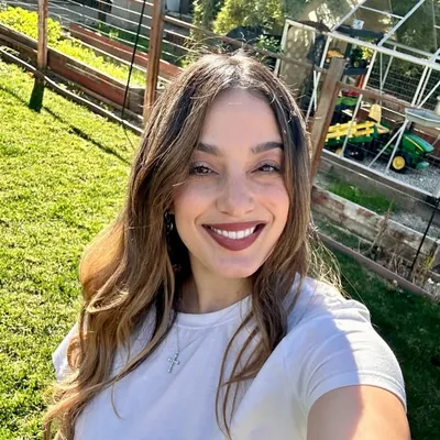 Briana Jean Dodd profile