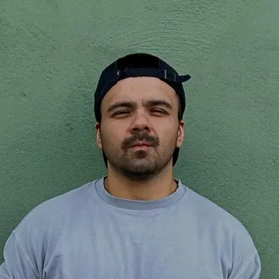 「 Брайън 」 profile