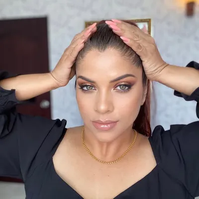 Leena Hari profile