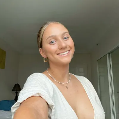 Bri Mitchell profile