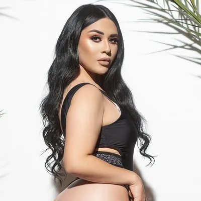 Brithzi Larissa Monroe profile