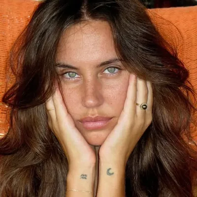 Brit Manuela profile