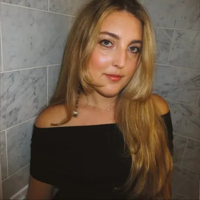 Britt Theodora profile