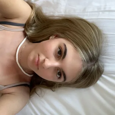 brooke🌺 profile