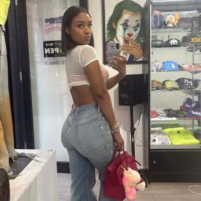 Brooke Taylor profile