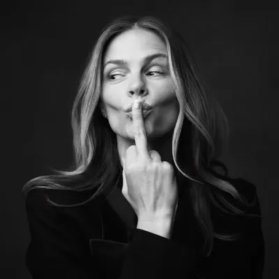 Brooklyn Decker profile