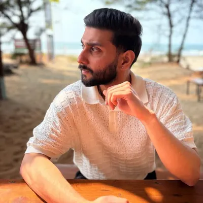 Parag Khasnis profile
