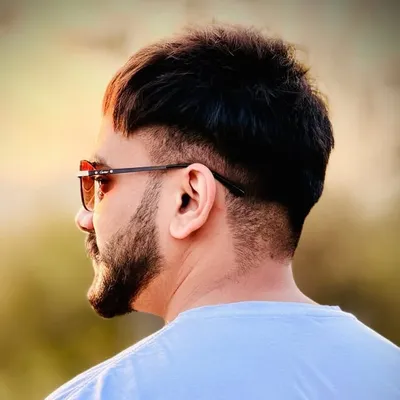 ๐๐ก๐ข๐ profile