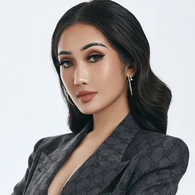 LINNIE PHAN profile