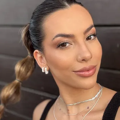 BB | Bruna Beneduzi profile
