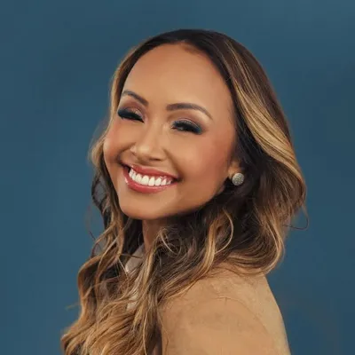 Bruna Karla 🎤 profile