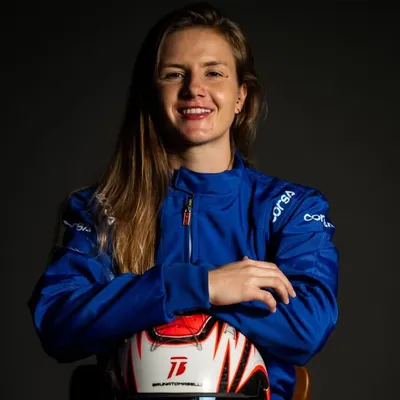 Bruna Tomaselli profile