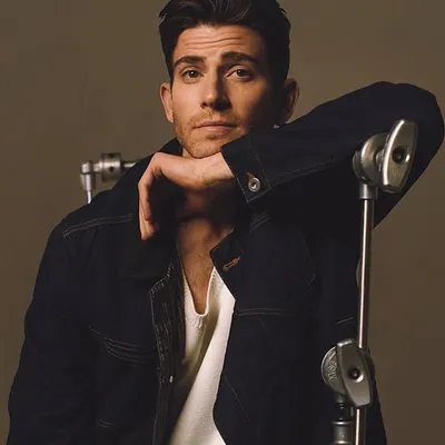 Bryan Greenberg profile
