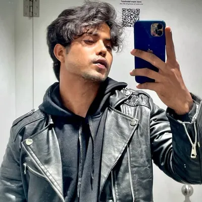 🤴( المتمردين خان. )🤴 profile