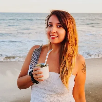 Myrna | Travel and food content creator ✨ Instagram profile photo