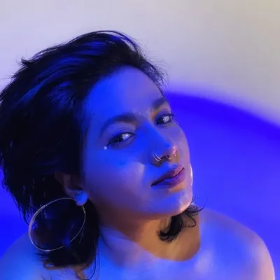 B U L B U L profile