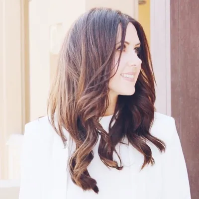 Laura profile