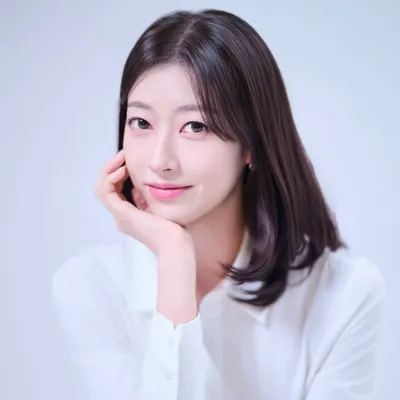 강민경 profile