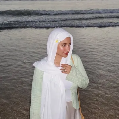 أُMيْMة profile