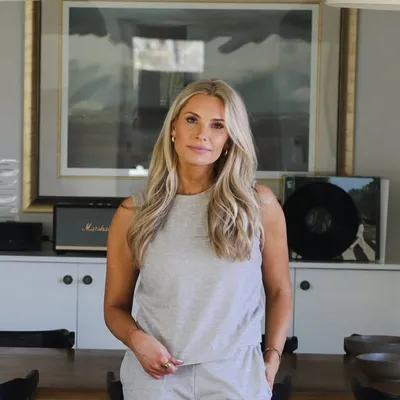 Angela Price profile