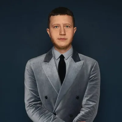 Yen Byczkowski — Fashion designer of clothing & bags profile
