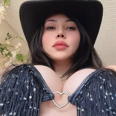 Felicia profile