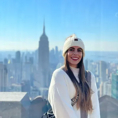Julia Caro profile