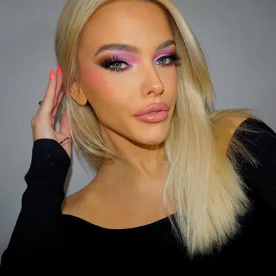 KA. MUA 🦋 profile