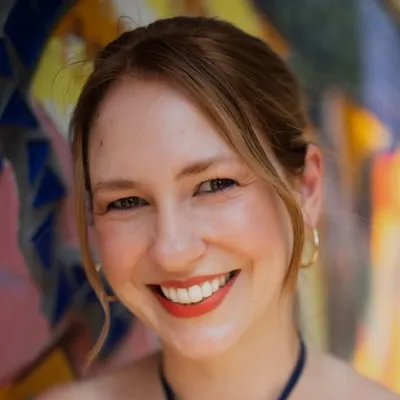 Mari Andrew profile
