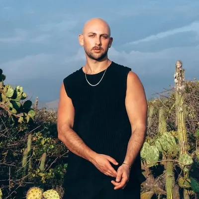 Maxwell Burnstein profile
