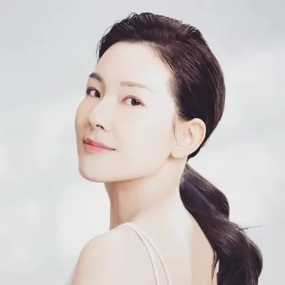 Valerie profile