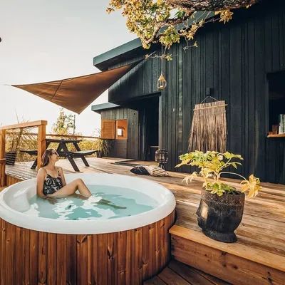 Cabane Spa Pella Roca profile