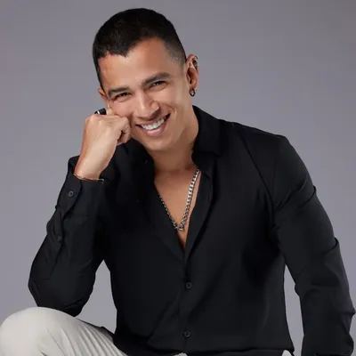 Julián cabrales profile