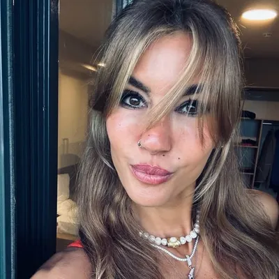 Çağla Şıkel profile