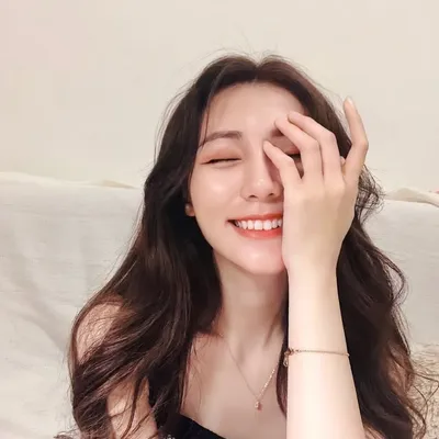 ๐๐๐ข๐ฅ๐ข๐ง๐ ๐๐๐. ๆ็ถพ profile