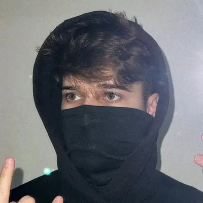 Caio profile