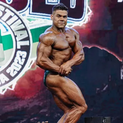 Caique Alvec profile