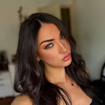 Caitlin Lee profile