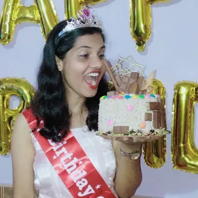 SONALI KADAV profile
