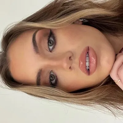 CHRISTIE profile