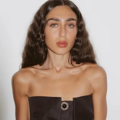 cameliafarhoodi profile