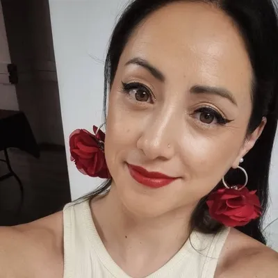 Cami Chamy ® | Coach de Salud y Nutricion integrativa profile