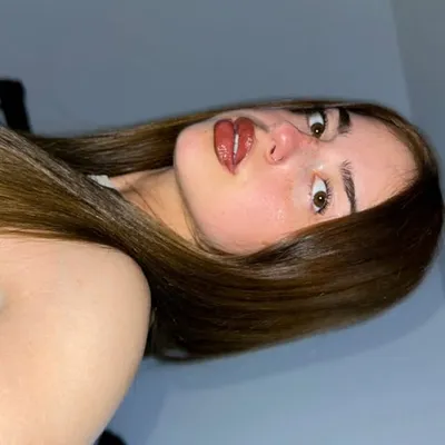 Cami González profile