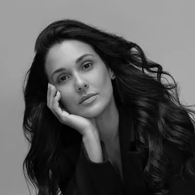 CAMILA ARTECHE profile