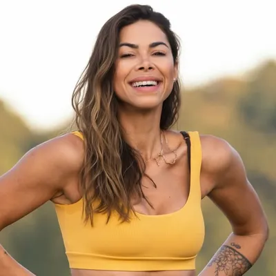 Camila L Serakides ✨ profile