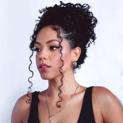 Camila Thaynara profile