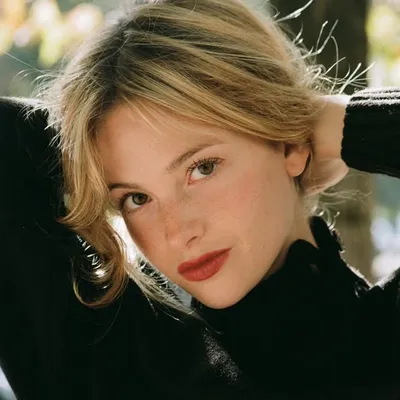 Camille Yolaine profile