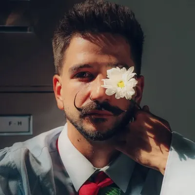 C A M I L O profile
