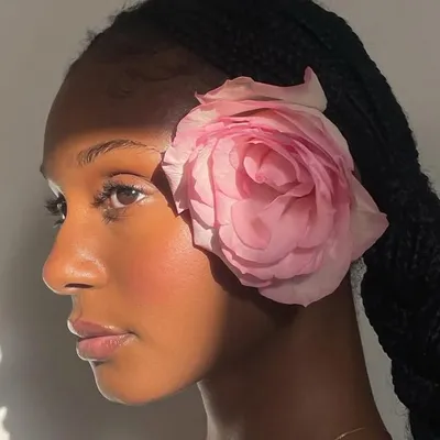 Camri Hewie profile