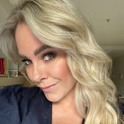 CANDICE WYATT profile